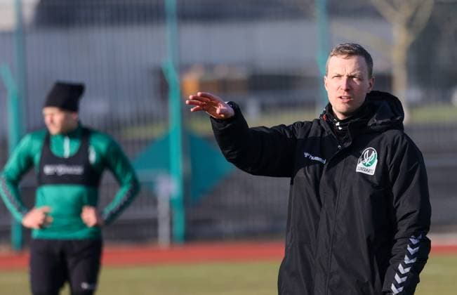 18.02.2023, Ried im Innkreis, AUT, SV Guntamatic Ried - Präsentation des neuen Ried Trainers, im Bild Max Senft, Maximilian Senft, Trainer, Ried, *** 18 02 2023, Ried im Innkreis, AUT, SV Guntamatic Ried Presentation of the new Ried coach, in the picture Max Senft, Maximilian Senft, coach, Ried,