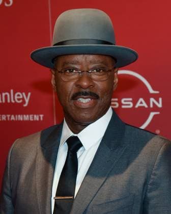 01 March 2023 - Bevrly Hills, California - Courtney B. Vance. 14th Annual AAFCA Awards at the Beverly Wilshire, A Four Seasons Hotel. Photo Credit: Billy Bennight AdMedia 289172 2023-03-01 California Beverly Hills Etats-Unis  Copyright: xAdMediax STAR_289172_007