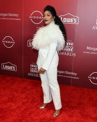 01 March 2023 - Bevrly Hills, California - Angela Bassett. 14th Annual AAFCA Awards at the Beverly Wilshire, A Four Seasons Hotel. Photo Credit: Billy Bennight AdMedia 289172 2023-03-01 California Beverly Hills Etats-Unis  Copyright: xAdMediax STAR_289172_019