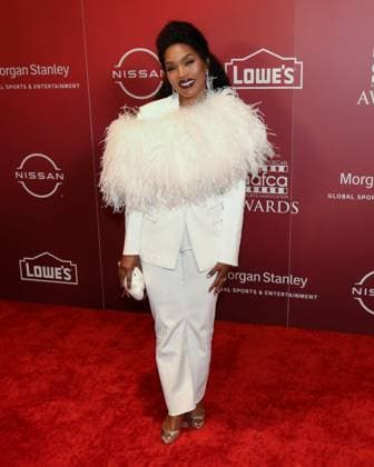 01 March 2023 - Bevrly Hills, California - Angela Bassett. 14th Annual AAFCA Awards at the Beverly Wilshire, A Four Seasons Hotel. Photo Credit: Billy Bennight AdMedia 289172 2023-03-01 California Beverly Hills Etats-Unis  Copyright: xAdMediax STAR_289172_021