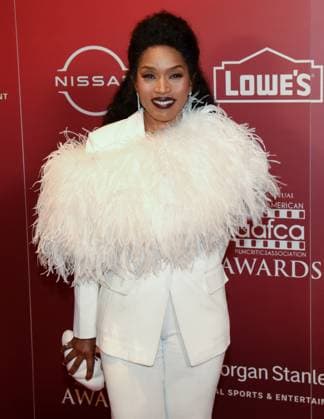 01 March 2023 - Bevrly Hills, California - Angela Bassett. 14th Annual AAFCA Awards at the Beverly Wilshire, A Four Seasons Hotel. Photo Credit: Billy Bennight AdMedia 289172 2023-03-01 California Beverly Hills Etats-Unis  Copyright: xAdMediax STAR_289172_023