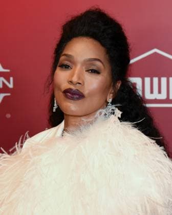 01 March 2023 - Bevrly Hills, California - Angela Bassett. 14th Annual AAFCA Awards at the Beverly Wilshire, A Four Seasons Hotel. Photo Credit: Billy Bennight AdMedia 289172 2023-03-01 California Beverly Hills Etats-Unis  Copyright: xAdMediax STAR_289172_032