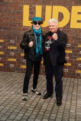 Premiere von Luden - Könige der Reeperbahn in Berlin Klaus Barkowsky und Carsten Marek auf dem roten Teppich bei der Premiere der Prime Video Original Serie Luden - Könige der Reeperbahn im Kino in der Kulturbrauerei in Berlin. *** Premiere of Luden Könige der Reeperbahn in Berlin Klaus Barkowsky and Carsten Marek on the red carpet at the premiere of the Prime Video original series Luden Könige der Reeperbahn at the cinema in the Kulturbrauerei in Berlin Copyright: xEventpressxGolejewskix