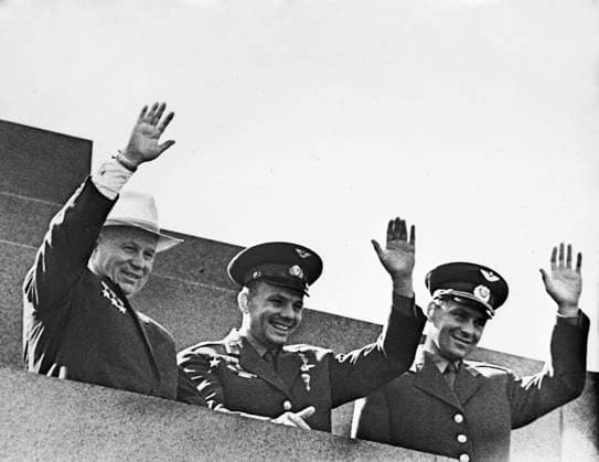 Vostok-2 8381738 09.08.1961 The first secretary of the CPSU Central Committee Nikita Khrushchev, the world s first cosmonaut Yuri Gagarin on the podium of the Mausoleum of V.I. Lenin on Red Square in Moscow during the solemn meeting of cosmonaut, major, the first person to make a long space flight on the Vostok-2 spacecraft German Titov. David Sholomovich Russia  Copyright: xDavidxSholomovichx