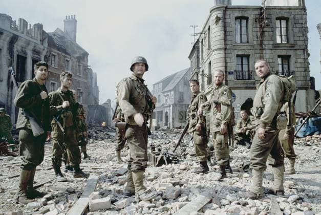 Film Still from Saving Private Ryan Adam Goldberg, Edward Burns, Tom Hanks, Matt Damon, Max Martini, Tom Sizemore 1998 DreamWorks Photo Credit: David James  Copyright: xx The Hollywood Archive