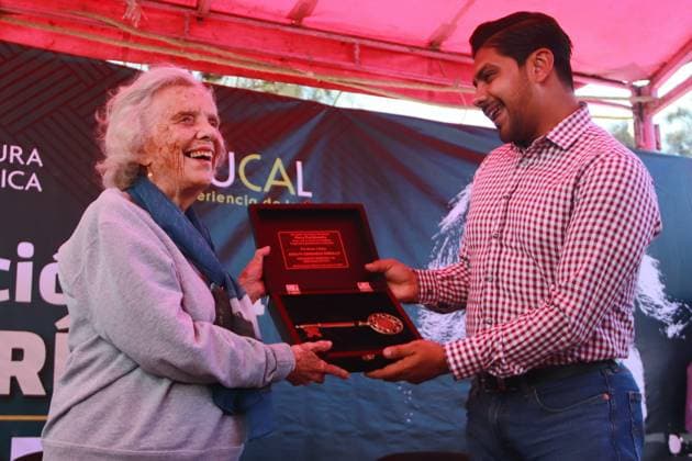 Mexiko, Schriftstellerin Elena Poniatowska während Wiedereröffnung ihres Buchladens March 4, 2023, State of Mexico, Mexico: Adolfo Cerqueda, Mayor of Nezahualcoyotl and the writer Elena Poniatowska, during the reopening of the Elena Poniatowska bookstore of the Fondo de Cultura EconoÂ³mica, in NezahualcoÂ³yotl, State of Mexico, Mexico. Mexico City Mexico - ZUMAe321 20230304_zia_e321_005 Copyright: xCarlosxSantiagox