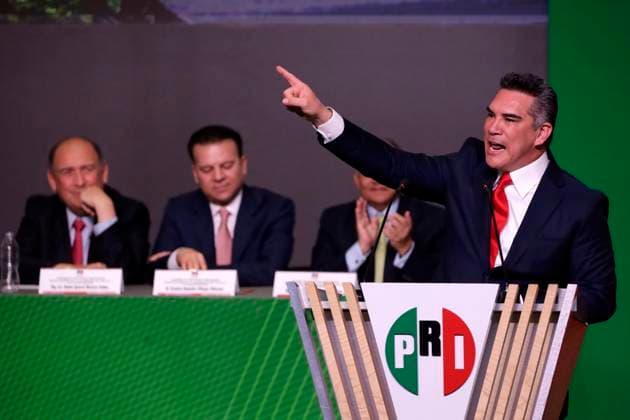 March 4, 2023, Mexico City, Mexico: The president of the Institutional Revolutionary Party, Alejandro Moreno Cardenas at the 94th anniversary of the political party at the national headquarters in Mexico City, Mexico. on March 4, 2023 in Mexico City, Mexico Mexico City Mexico - ZUMAe321 20230305_zia_e321_015 Copyright: xLuisxBarronx