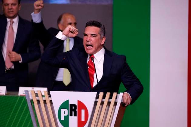 March 4, 2023, Mexico City, Mexico: The president of the Institutional Revolutionary Party, Alejandro Moreno Cardenas at the 94th anniversary of the political party at the national headquarters in Mexico City, Mexico. on March 4, 2023 in Mexico City, Mexico Mexico City Mexico - ZUMAe321 20230305_zia_e321_019 Copyright: xLuisxBarronx
