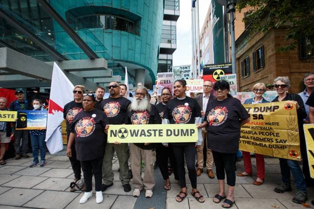 Bilder des Jahres 2023, News 03 März News Themen der Woche KW10 News Bilder des Tages KIMBA NUCLEAR WASTE DUMP HEARING, Barngarla Traditional Owners, Sonja Dare, Linda Dare, Jason Bilney, Harry, Coinelia, Dawneen and Dawn Dare participate in a protest in objection to the nuclear waste dump at Kimba, outside the Federal Court of Australia in Adelaide, Monday, March 6, 2023. Barngarla Traditional Owners begin their hearing in the Federal Court to oppose a planned federal radioactive waste dump at Kimba. ( NO ARCHIVING, EDITORIAL USE ONLY, NO USE IN BOOKS WITHOUT CONSENT ADELAIDE SA AUSTRALIA  Copyright: xMATTxTURNERx 20230306001771711318