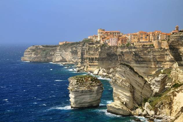 Alstadt von Bonifacio auf Südkorsika, Frankreich, Europa *** Alstadt from Bonifacio at south corsica, France, Europe Copyright: imageBROKER alimdix xReinholdxRatzer iblohh09050369.jpg