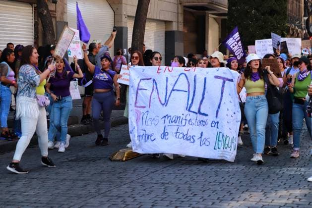 International Women s Day March March 08, 2023, Mexico City, Mexico: Contingents of women march to commemorate International Women s Day, as well as to demand their rights and denounce rapists and stalkers. On March 08, 2023 in Mexico City, Mexico. (Photo by Carlos Santiago Eyepix Group) Copyright: xCarlosxSantiagox xEyepixxGroupx CS202303085394