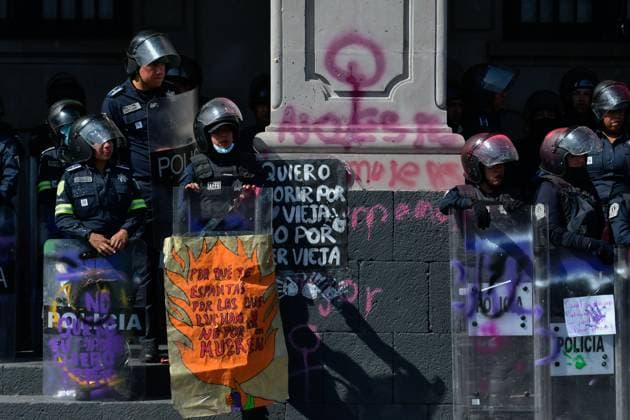 Thousands of women take to the streets to protest 8M in Mexico State March 08 , 2023 Toluca, Mexico : As part of the activities of International Women s Day, mobilizations are taking place all over the country and the capital of the State of Mexico was no exception, therefore, from young girls to elderly women came to the meeting points, gradually filling the streets with purple. on March 08 , 2023 in Toluca, MÃ xico. (Photo by Arturo Hernandez Eyepix Group) Copyright: xArturoxHernandezx xEyepixxGroupx AH_080323_01