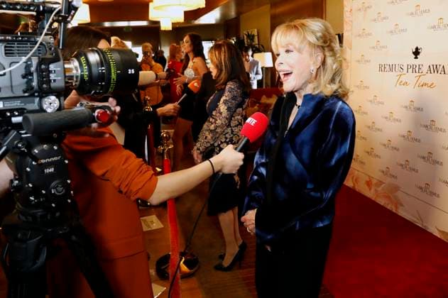 Davina Potratz, Kate Linder und Barbara Eden bei der Remus Pre Award Tea Time zugunsten der DKMS im Beverly Hills Hotel. Beverly Hills, 08.03.2023
