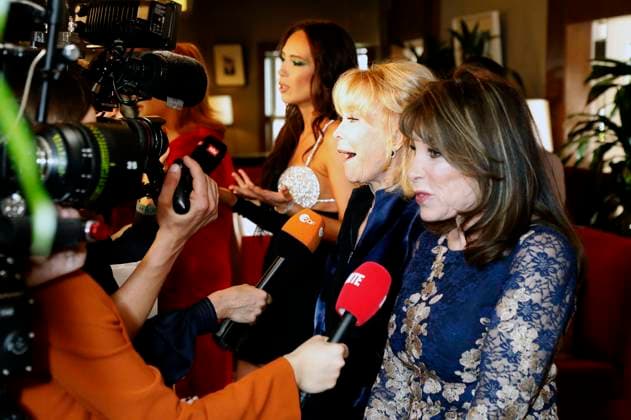 Davina Potratz, Barbara Eden und Kate Linder bei der Remus Pre Award Tea Time zugunsten der DKMS im Beverly Hills Hotel. Beverly Hills, 08.03.2023