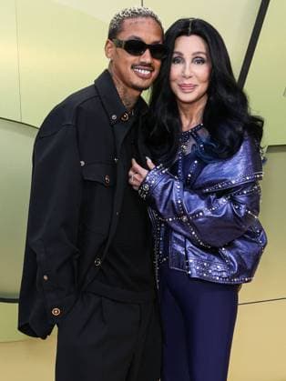 Versace Fall Winter 2023 Fashion Show Alexander Edwards and Cher arrive at the Versace Fall Winter 2023 Fashion Show held at the Pacific Design Center on March 9, 2023 in West Hollywood, Los Angeles, California, United States. Pacific Design Center, West Hollywood, Los Angeles, California California United States  Copyright: xImagexPressxAgencyx originalFilename: collin-versacef230309_npF0r.jpg