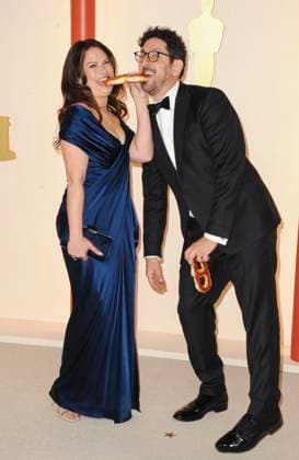 Katie Lowes, Adam Shapiro at arrivals for 95th Academy Awards - Arrivals 1, Dolby Theatre, Los Angeles, CA March 12, 2023. Photo By: Elizabeth Goodenough Everett Collection at arrivals for 95th Academy Awards - Arrivals 1, Dolby Theatre, Los Angeles, CA March 12, 2023. Photo By: Elizabeth Goodenough Everett Collection PUBLICATIONXNOTxINxCANxCHNxFRAxITAxJPNxNORxPOLxRUSxESPxUKxUSA