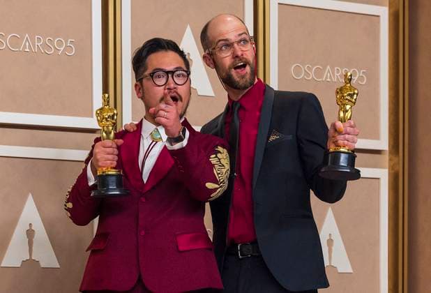Daniel Kwan and Daniel Scheinert, known as The Daniels, pose with their Best Director Oscars for their work on Everything Everywhere All at Once , in the press room of the 95th edition of the Academy Awards ceremony, at the Dolby Theater in Hollywood, USA, 12 March 2023. 95th edition of the Academy Awards in Hollywood !ACHTUNG: NUR REDAKTIONELLE NUTZUNG!  Copyright: xArmandoxArorizox AME1964 20230313-99705275b2b0040c089dbdd0e6a359ad79bc4f1f