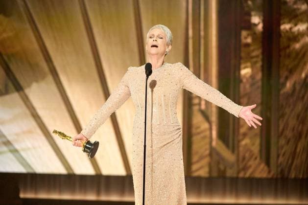 Bilder des Jahres 2023, Entertainment 03 März Entertainment Themen der Woche KW10 Entertainment Bilder des Tages Jamie Lee Curtis accepts the OscarÂ® for Actress in a Supporting Role during the live ABC telecast of the 95th OscarsÂ® at the DolbyÂ® Theatre at Ovation Hollywood on Sunday, March 12, 2023.  Copyright: xA.M.P.A.S.x 34494-489PLX