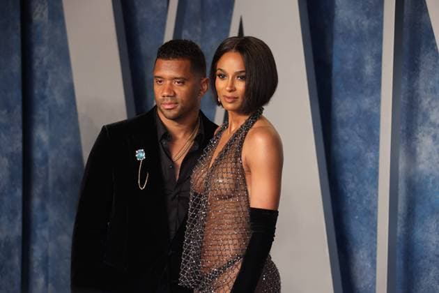 March 12, 2023, Beverly Hills, CA, USA: Ciara and Russell Wilson attend the 2023 Vanity Fair Oscar Party at Wallis Annenberg Center for the Performing Arts on March 12, 2023 in Beverly Hills, California. Beverly Hills USA - ZUMAs181 20230312_zea_s181_735 Copyright: xCraSHx