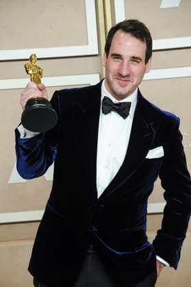 James Friend in the press room for 95th Academy Awards - Photo Room, Dolby Theatre, Los Angeles, CA March 12, 2023. Photo By: Elizabeth Goodenough Everett Collection in the press room for 95th Academy Awards - Photo Room, Dolby Theatre, Los Angeles, CA March 12, 2023. Photo By: Elizabeth Goodenough Everett Collection PUBLICATIONXNOTxINxCANxCHNxFRAxITAxJPNxNORxPOLxRUSxESPxUKxUSA