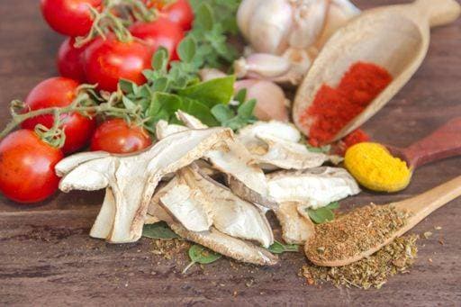 RECORD DATE NOT STATED smoked dried shiitake mushrooms and cooking spices *** geräuchert getrocknet shiitake Pilze und Kochende Gewürze 10819293