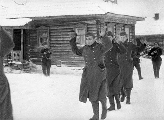 Battle of Moscow 3210169 06.01.1942 The Great Patriotic War of 1941-1945. The Battle of Moscow. Counterattack of the Red Army near Moscow. German prisoners. A still from the documentary Defeat of the German armies near Moscow: October 1941-January 1942. The Central Studio of Newsreels, 1942. RIA Novosti Sputnik Moscow region Russia  Copyright: xRIAxNovostix