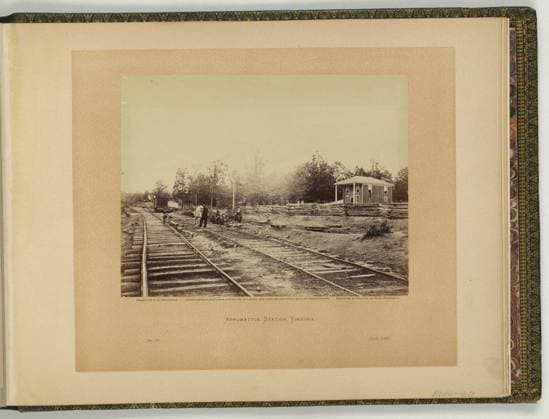 RECORD DATE NOT STATED Appomattox Station, Virginia negative by T.H. O Sullivan, positive by A. Gardner.. Illus. in: Gardner s photographic sketch book of the war Alexander Gardner. Washington, D.C. : Philp & Solomons, c1866 , v. 2, no. 97, Copyright by A. Gardner, Title from item, DCRM(G) example 1E1 - statement of responsibility. Railroad stations, Virginia, Appomattox County, 1860-1870, War damage, Virginia Appomattox County, 1860-1870, Appomattox Campaign, 1865, United States, History, Civil War, 1861-1865, Transportation, Virginia. Copyright: xpiemagsx civwarpietiff12032023-8756 !ACHTUNG AUFNAHMEDATUM GESCHÄTZT!