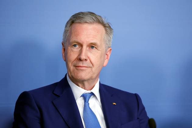 Bundespräsident a. D. Christian Wulff, Deutschland, Berlin, Bundespressekonferenz, Thema: Pressekonferenz: Hier klingt s mir gut - das bundesweite Projekt für mehr Teilhabe in der Musik: Bundespräsident a. D. Christian Wulff und Caritaspräsidentin Eva Maria Welskop-Deffa überreichen erstmalig das Prädikat