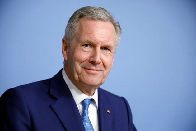 Bundespräsident a. D. Christian Wulff, Deutschland, Berlin, Bundespressekonferenz, Thema: Pressekonferenz: Hier klingt s mir gut - das bundesweite Projekt für mehr Teilhabe in der Musik: Bundespräsident a. D. Christian Wulff und Caritaspräsidentin Eva Maria Welskop-Deffa überreichen erstmalig das Prädikat