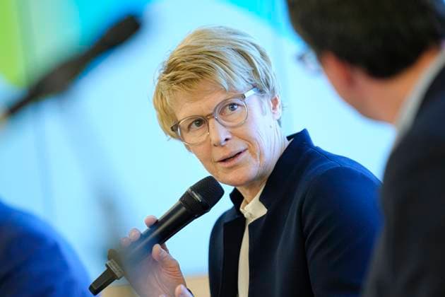 News Bilder des Tages FDP Veranstaltung Energiepolitischer Zukunftsdialog Wirtschaftsweisin Prof. Dr. Veronika Grimm im Portrait bei der Veranstaltung Energiepolitischer Zukunftsdialog der Freien Demokraten (FDP) im Change Hub Berlin Berlin Deutschland *** FDP Event Energy Policy Dialogue on the Future Economic wise woman Prof Dr Veronika Grimm in portrait at the event Energy Policy Dialogue on the Future of the Free Democrats FDP in the Change Hub Berlin Berlin Germany