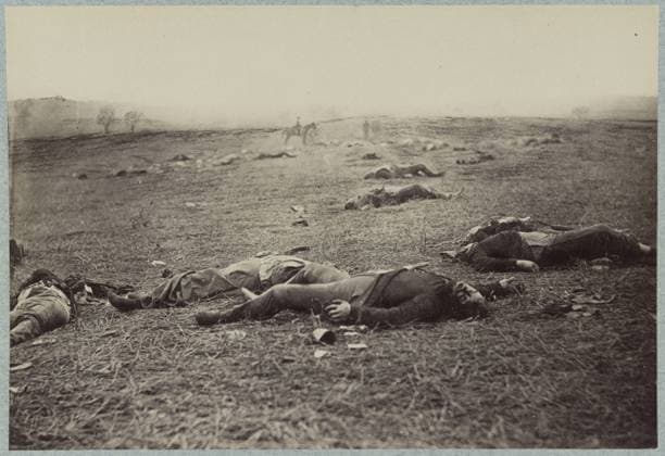 RECORD DATE NOT STATED Battlefield of Gettysburg. Bodies of dead Federal soldiers on the field of the first day s battle. No. 964, Title from item, Hand written on verso: See also B811-242 , Hand written on verso: Miller, vol. II, p. 241 , Illus. in: E468.7 .G2, Gardner s photographic sketch book of the war Alexander Gardner. Washington, D.C. : Philp & Solomons, c1866 , v. 1, pl. 36, Gift; Col. Godwin Ordway; 1948. United States, History, Civil War, 1861-1865, United States, Pennsylvania, Gettysburg. Copyright: xpiemagsx civwarpietiff12032023-10194 !ACHTUNG AUFNAHMEDATUM GESCHÄTZT!