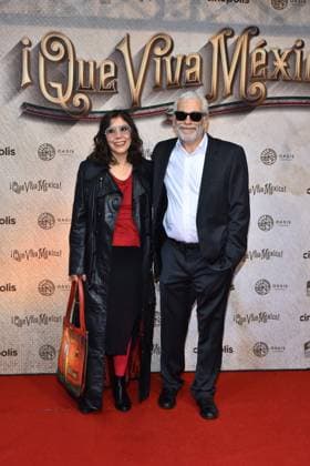 Que Viva Mexico Premiere in Mexiko-Stadt Que Viva Mexico Film Premiere March 14, 2023, Mexico City, Mexico: Director Luis Estrada and Sandra Solares attend the red carpet of ˜Que Viva Mexico™ film Premiere at Cinepolis Oasis Coyoacan. on March 14, 2023 in Mexico City, Mexico. (Photo by Carlos Tischler Eyepix Group) Copyright: xCarlosxTischler xEyepixxGroupx CT_14032023_89853