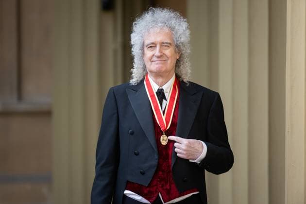 Entertainment Themen der Woche KW11 Brian May erhält Ritterschlag im Buckingham Palace . 14 03 2023. London, United Kingdom. Sir Brian May with his knighthood after an Investiture at Buckingham Palace in London.  xPoolx xi-Imagesx IIM-24235-0003
