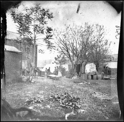 RECORD DATE NOT STATED Fredericksburg, Virginia Cooking tent of the U.S. Sanitary Commission. Civil war photographs, 1861-1865 , Selected Civil War Photographs, 1861-1865. United States Sanitary Commission, United States, History, Civil War, 1861-1865, Military life, Wilderness, Battle of the, Va, 1864, Military cookery, United States, Virginia, Fredericksburg. Copyright: xpiemagsx civwarpietiff12032023-18251 !ACHTUNG AUFNAHMEDATUM GESCHÄTZT!