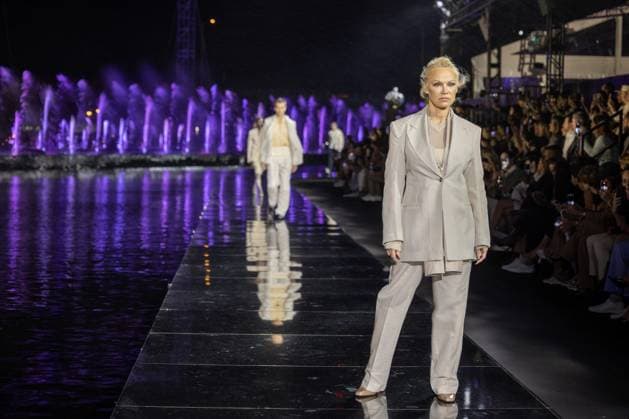 Entertainment Themen der Woche KW11 Entertainment Bilder des Tages Pamela Anderson walks the runway during the BOSS spring and summer 2023 fashions show at the Herald Plaza in Miami, Florida, on Wednesday, March 15, 2023.  MIA20230315101 GARYxIxROTHSTEIN