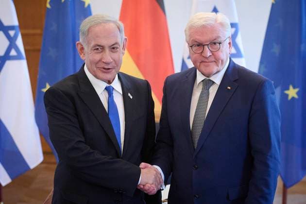 Berlin, Frank-Walter Steinmeier trifft Benjamin Netanyahu Bundespräsident Frank-Walter Steinmeier und der Ministerpräsident des Staates Israel Benjamin Netanyahu am 16.03.2023 im Schloss Bellevue in Berlin. Berlin Schloss Bellevue Berlin Deutschland