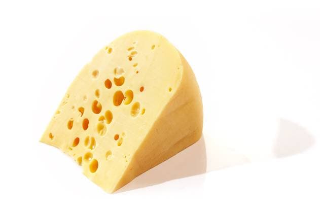 foodstuff: Edam cheese over white background Copyright: xGennadyxKravetskyx xDesignxPicsx , 30287626 Copyright: GennadyxKravetskyx xDesignxPics 30287626
