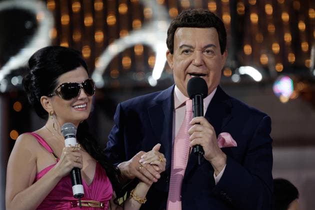Diana Gurtskaya and Iosif Kobzon 451110 11.09.2009 Singer Diana Gurtskaya and People s Artist of the USSR Iosif Kobzon performing at his anniversary gala in the Rossiya Central Concert Hall in Luzhniki. Anton Denisov Sputnik Moscow Russia  Copyright: xAntonxDenisovx