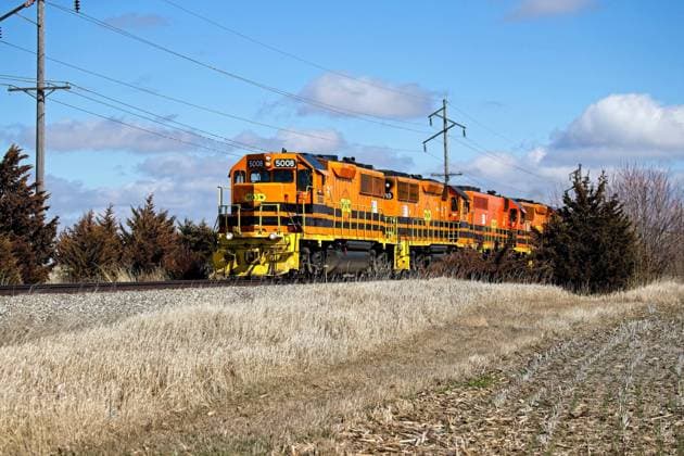 March 17, 2023, Gridley, Illinois, USA: A Toledo Peoria and Western (TP&W) runs across the late winter prairie near Meadows and through Gridley Illinois with 4 locomotives and a few dozen cargo carriers. The TP&W is a shortline that operates 247 miles of track between Logansport Indiana and Mapleton Illinois. Gridley USA - ZUMAl176 20230317_znp_l176_005 Copyright: xAlanxLookx