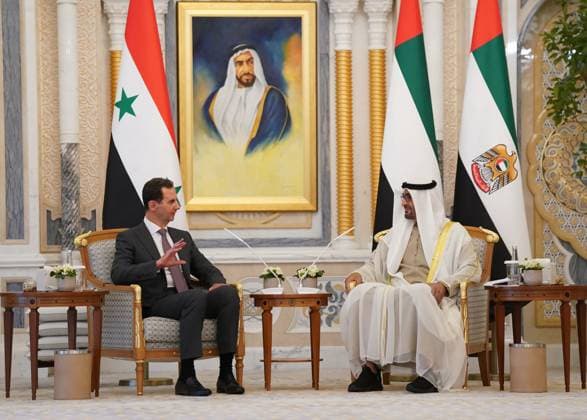 Bilder des Jahres 2023, News 03 März News Themen der Woche KW11 News Bilder des Tages Emirati President Sheikh Mohamed bin Zayed al-Nahyan (R) meeting his Syrian counterpart Bashar al-Assad in Abu Dhabi Emirati President Sheikh Mohamed bin Zayed al-Nahyan (R) meeting his Syrian counterpart Bashar al-Assad in Abu Dhabi on March 19, 2023. Photo by Syrian Presidency apaimages Abu Dhabi Abu Dhabi United Arab Emirates 190323_Abu Dhabi_SPO_2_00 (2) Copyright: xapaimagesxSyrianxPresidencyx xapaimagesx