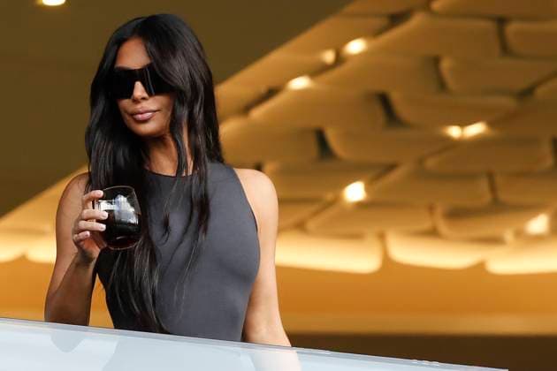 Entertainment Themen der Woche KW11 Entertainment Bilder des Tages Kim Kardashian CELEBRITES : Paris St Germain Vs Rennes - Ligue 1 - 19 03 2023 MichaelBaucher Panoramic 