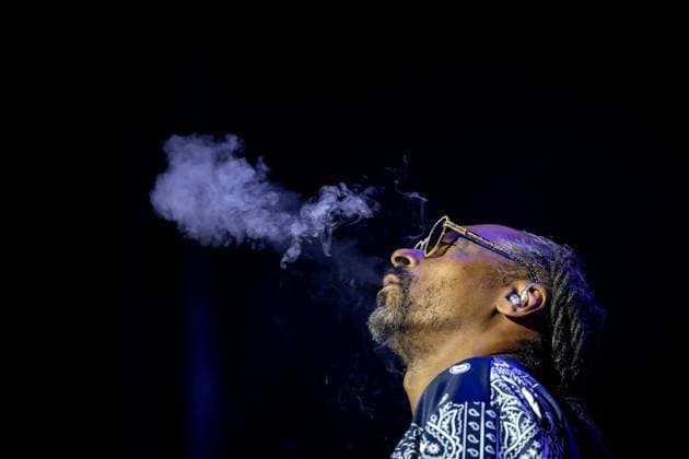 Entertainment Themen der Woche KW12 Entertainment Bilder des Tages AMSTERDAM - American rapper Snoop Dogg during his performance in the Ziggo Dome, as part of his I Wanna Thank Me Tour. ANP SANDER KONING netherlands out - belgium out  Copyright: xx x465433684x originalFilename: 465433684.jpg