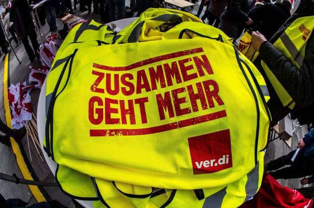 March 21, 2023, Munich, Bavaria, Germany: The German Ver.di Union has called for a large strike action in the Munich region which encompasses vast numbers of public works and administrative departments of the city and county of Munich. Some of the groups striking include: Stadtsparkasse, LandratsoÂ¤mter der Landkreise um MoÂ¼nchen herum, StoÂ¤dte und Gemeinden in den um MoÂ¼nchen liegenden Landkreisen, Agentur foÂ¼r Arbeit, Jobcenter, Deutsche Rentenversicherung (DRV), Kreisjugendring MoÂ¼nchen Stadt, Kreisjugendring MoÂ¼nchen Land, Bundeswehr, Pfennigparade: Ambulante Dienste und Stiftung PhoÂ¶nix, Verein foÂ¼r heilpoÂ¤dagogische Aufgaben (HPA), HeilpoÂ¤dagogisch-psychotherapeutische Kinder und Jugendhilfe, NachwuchskroÂ¤fte. - ZUMAb160 20230321_zbp_b160_078 Copyright: xSachellexBabbarx