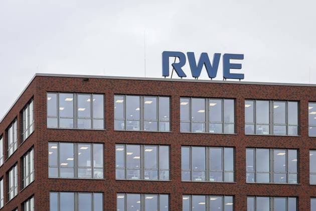 Essen, Nordrhein-Westfalen, Deutschland - RWE Hauptverwaltung, neuer RWE Campus im Stadtteil Altenessen. Essen Nordrhein-Westfalen Deutschland *** Essen, North Rhine-Westphalia, Germany RWE headquarters, new RWE campus in the Altenessen district Essen North Rhine-Westphalia Germany