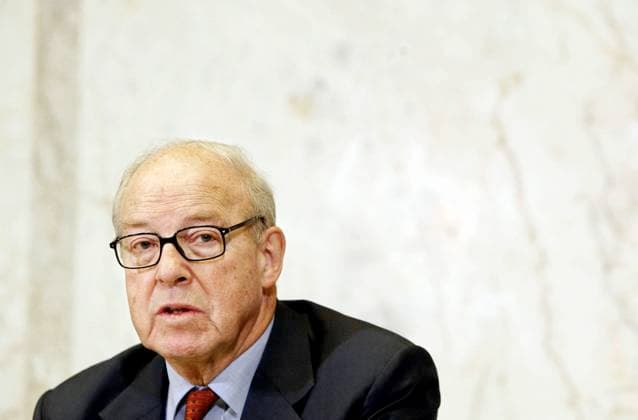 STOCKHOLM 031216 -- HANS BLIX OCH INTERNATIONELL KOMMISSION OM MASSFÖRSTÖRELSEVAPEN -- Tisdagen den 16 december 2003 presenterade FNs förre chefsvapeninspektör Hans Blix den internationella kommission om massförstörelsevapen som han ska leda, finansierad av den svenska regeringen. STOCKHOLM SVERIGE x1028x *** STOCKHOLM 031216 HANS BLIX AND INTERNATIONAL COMMISSION ON WEAPONS OF MASS DESTRUCTION On Tuesday, December 16, 2003, former UN Chief Weapons Inspector Hans Blix presented the International Commission on Weapons of Mass Destruction that he will head, funded by the Swedish government STOCKHOLM SWEDEN x1028x  Copyright: xOLAxTORKELSSONx HANS BLIX