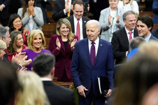News Themen der Woche KW12 News Bilder des Tages March 24, 2023, Ottawa, ON, CANADA: U.S. President Joe Biden and first lady Jill Biden receive an applause to welcome them into the House of Commons prior to Biden s address to Parliament, in Ottawa, Friday, March 24, 2023. Ottawa CANADA  - ZUMAc35_ 20230324_zaf_c35_097 Copyright: xSeanxKilpatrickx