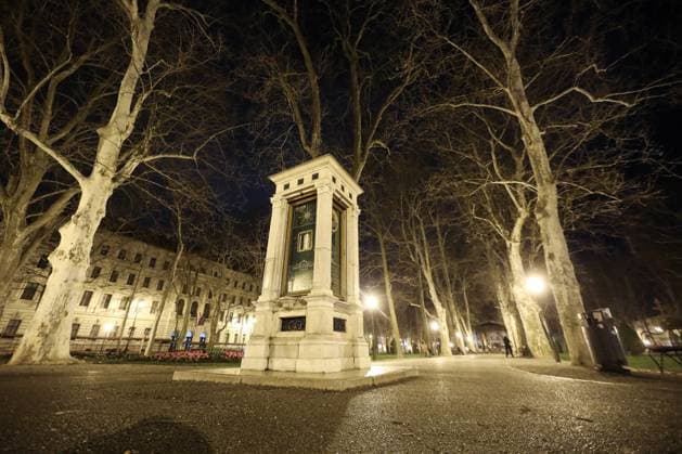 PXL_Earth Hour in Zagreb Park Zrinjevac switched off the lights from 20:30 to 21:30 hours on Saturday as part of the 17th annual global environmental campaign Earth Hour, worldwide movement organized by the World Wildlife Fund, in Zagreb, Croatia, on March 25, 2023. EmicaxElvedji PIXSELL