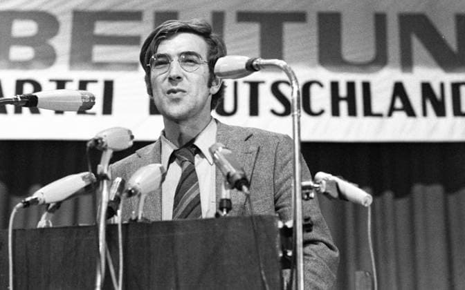 Persönlichkeiten aus 1965-71 DEU, Deutschland, Dortmund: Persönlichkeiten aus der Politik, Wirtschaft und Kultur aus den Jahren 1965-71. DEU, Germany, Dortmund: Personalities from politics, business and culture from the years 1965-71. *** Local Caption *** Norbert Gansel ( SPD) NRW *** Personalities from politics, business and culture from the years 1965 71 DEU, Germany, Dortmund Personalities from politics, business and culture from the years 1965 71 Local Caption Norbert Gansel SPD NRW