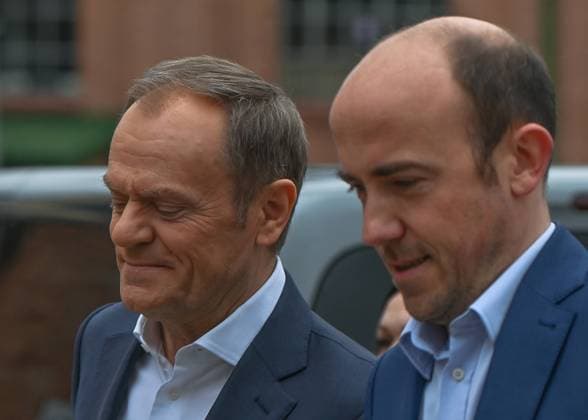 Leader Of Civic Platform, Donald Tusk, Wraps Up Election Campaign Tour In Silesia KATOWICE, POLAND - MARCH 26: Donald Tusk (L), Chairman of the Civic Platform (PO) opposition party, and Boris Budka, Silesian MP and deputy chairman of the Civic Platform, arrive at the press conference at the Szyb Gallery in Katowice, on March 26, 2023, in Katowice, Poland. The leader of Civic Platform concludes his election campaign tour in the Silesia region, meeting with party members and supporters. Katowice Poland  Copyright: xArturxWidakx originalFilename: widak-leaderof230326_npRRG.jpg