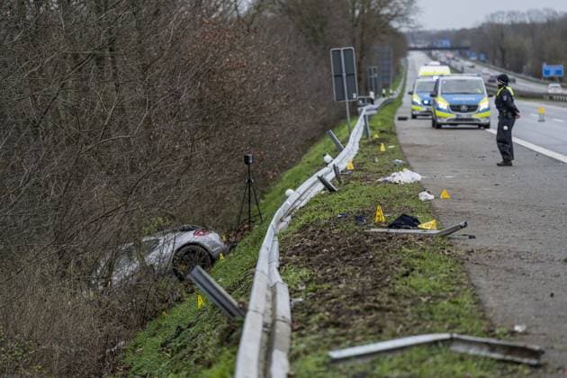 News Themen der Woche KW12 News Bilder des Tages ELTEN - Four Dutch people were killed on the A3 near the German town of Kleve near the border with the Netherlands on Sunday morning, the German police confirmed. It concerns three men aged 39, 42 and 56 and a 37-year-old woman. ANP ROLAND HEITINK netherlands out - belgium out  Copyright: xx x465814418x originalFilename: 465814418.jpg